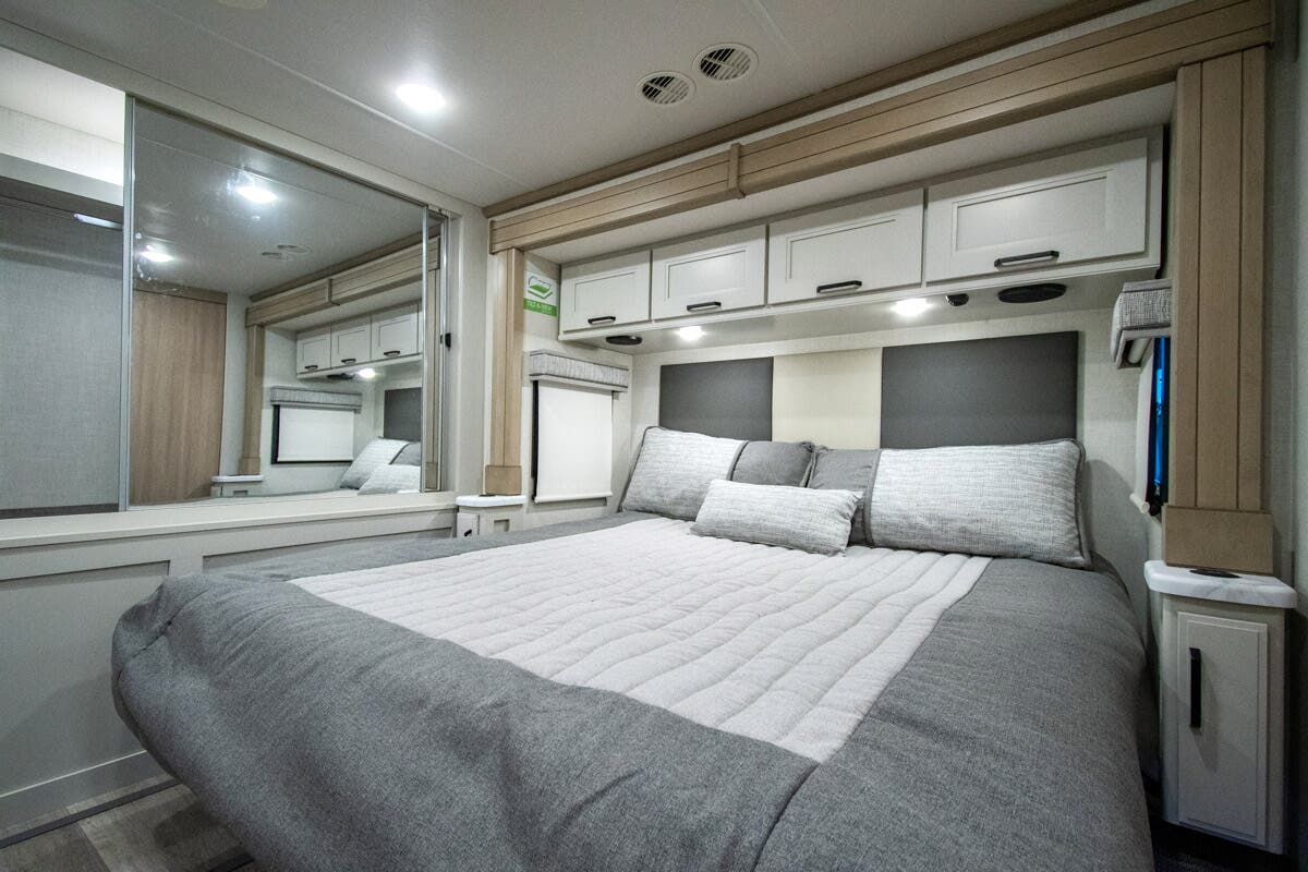 Bus-Stuff.com Class A Rv For Sale
