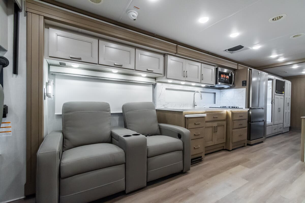 Bus-Stuff.com Class A Rv For Sale