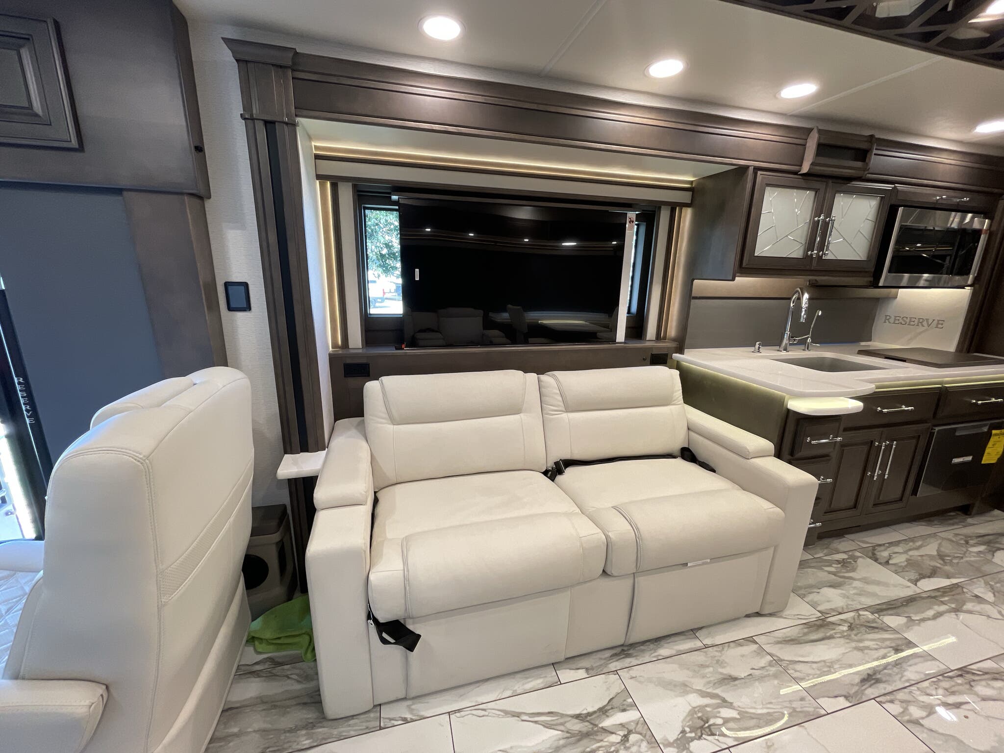 Bus-Stuff.com Class A Rv For Sale