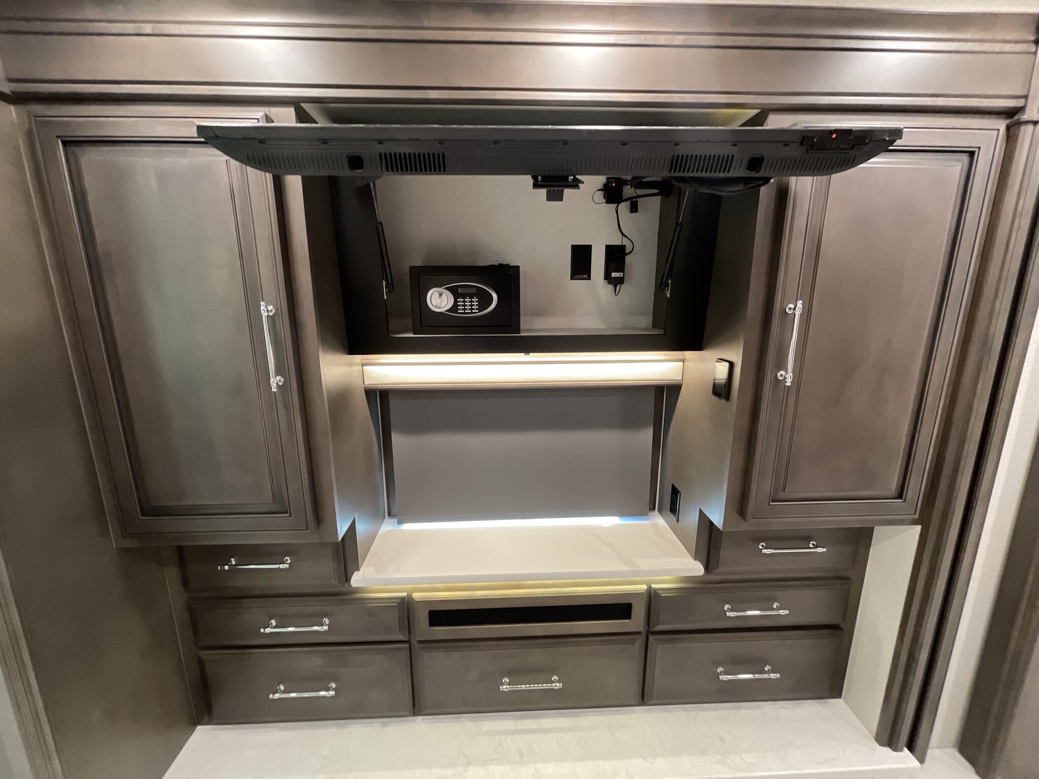 Bus-Stuff.com Class A Rv For Sale