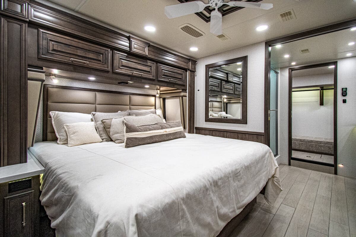 Bus-Stuff.com Class A Rv For Sale