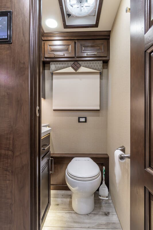 Bus-Stuff.com Class A Rv For Sale