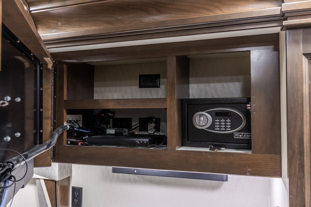 Bus-Stuff.com Class A Rv For Sale