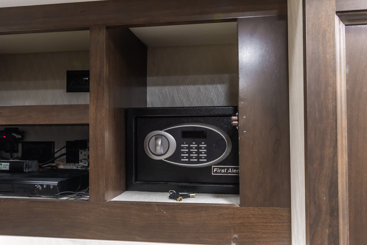 Bus-Stuff.com Class A Rv For Sale