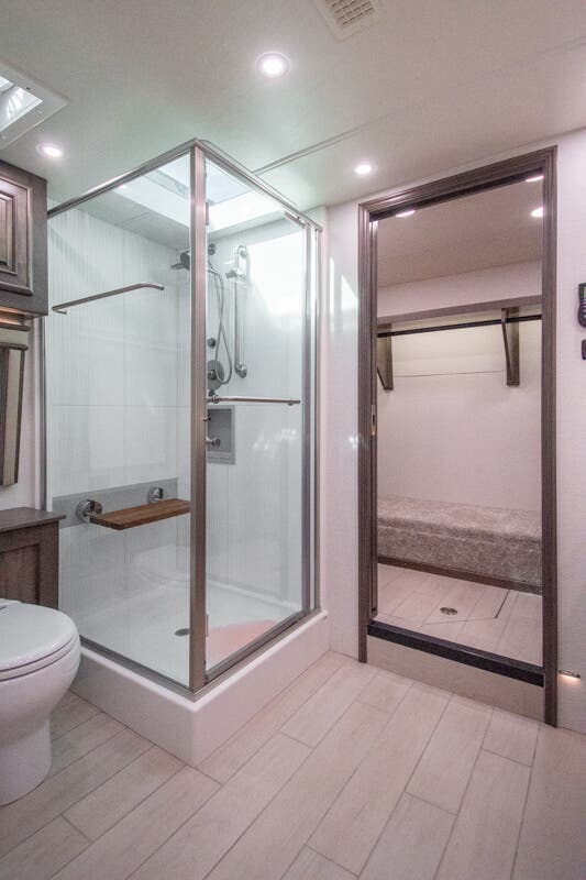 Bus-Stuff.com Class A Rv For Sale