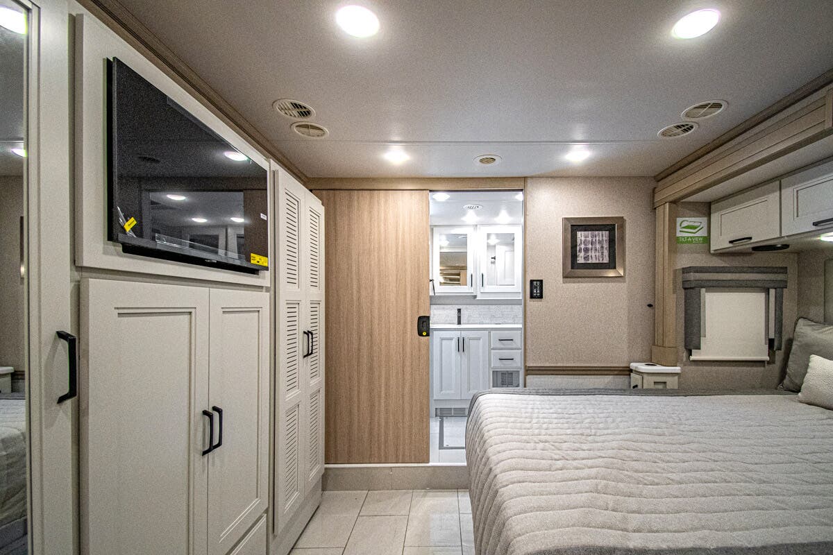 Bus-Stuff.com Class A Rv For Sale