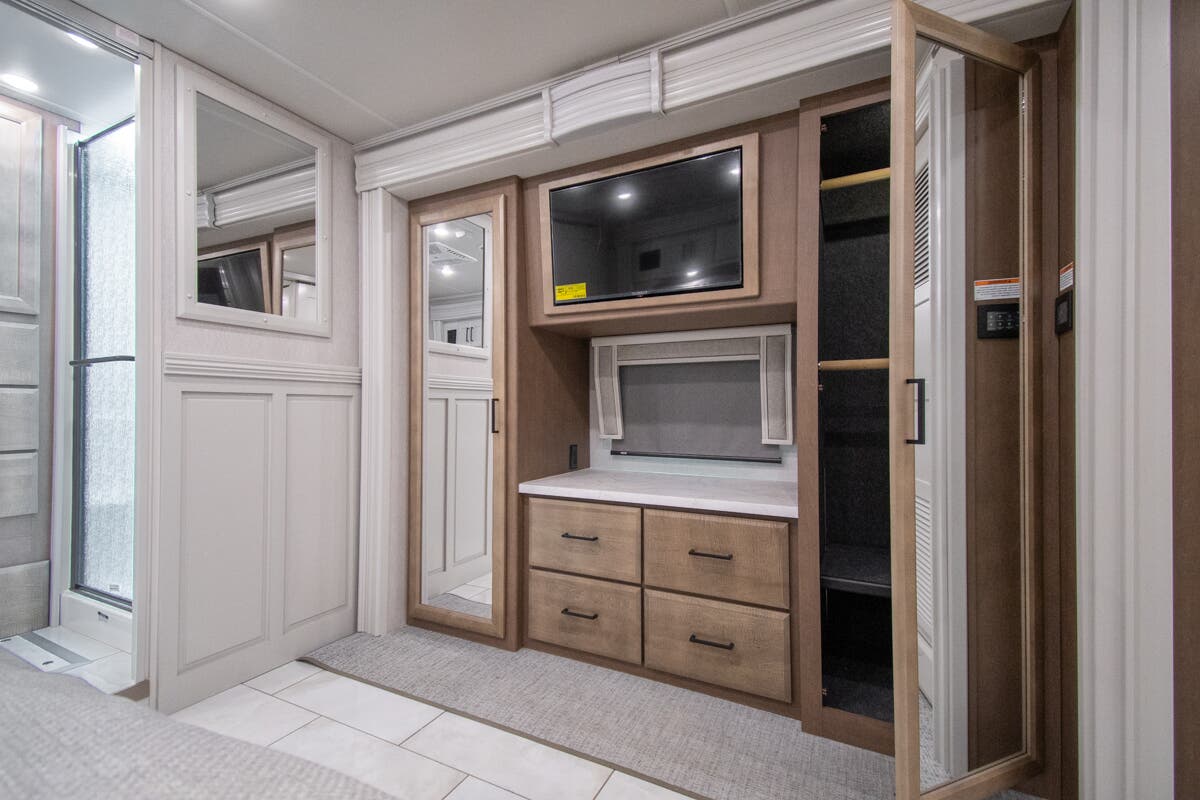 Bus-Stuff.com Class A Rv For Sale