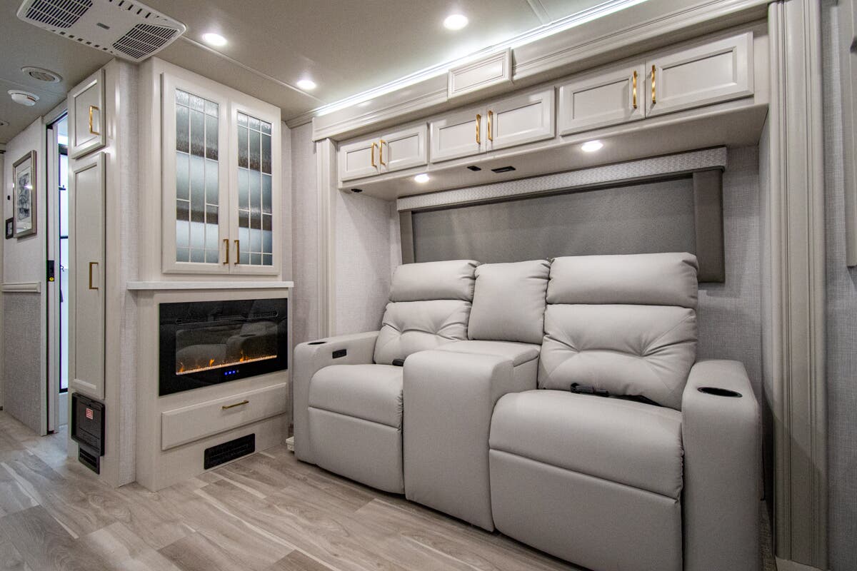 Bus-Stuff.com Class A Rv For Sale