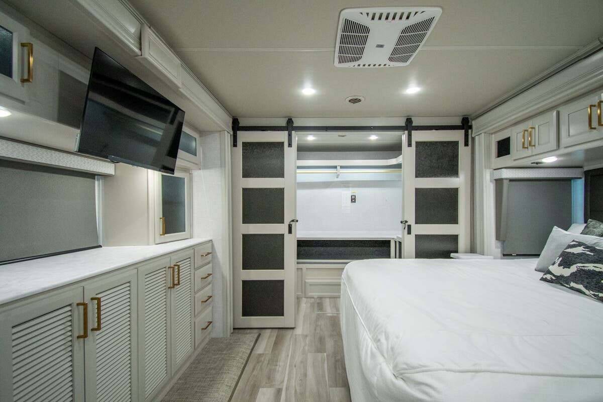 Bus-Stuff.com Class A Rv For Sale