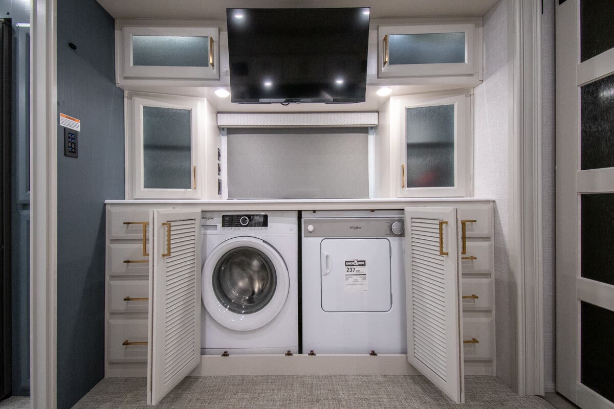 Bus-Stuff.com Class A Rv For Sale
