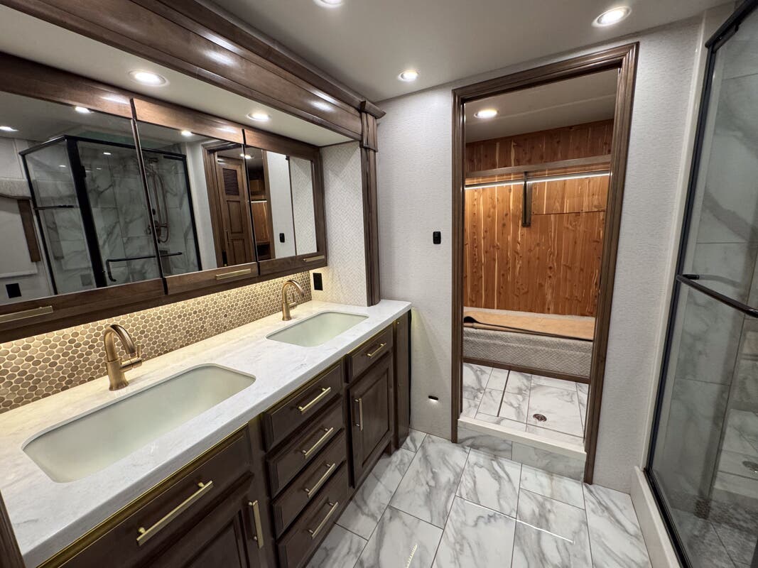 Bus-Stuff.com Class A Rv For Sale