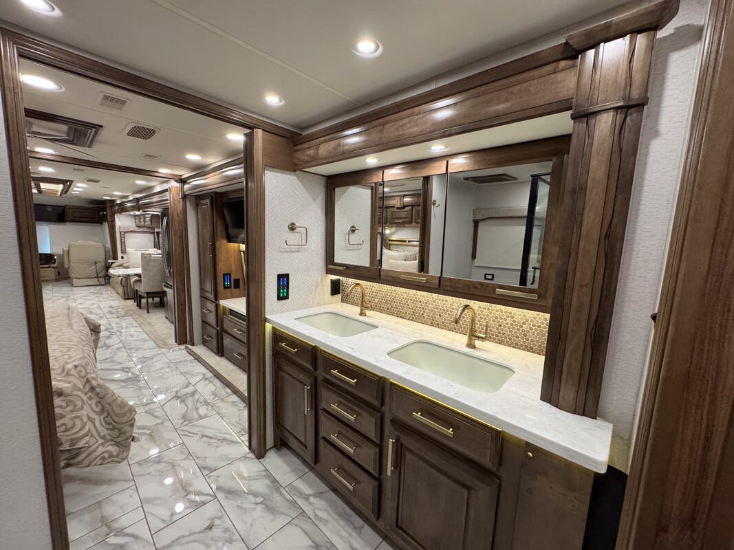 Bus-Stuff.com Class A Rv For Sale