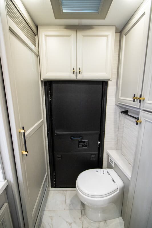 Bus-Stuff.com Class A Rv For Sale