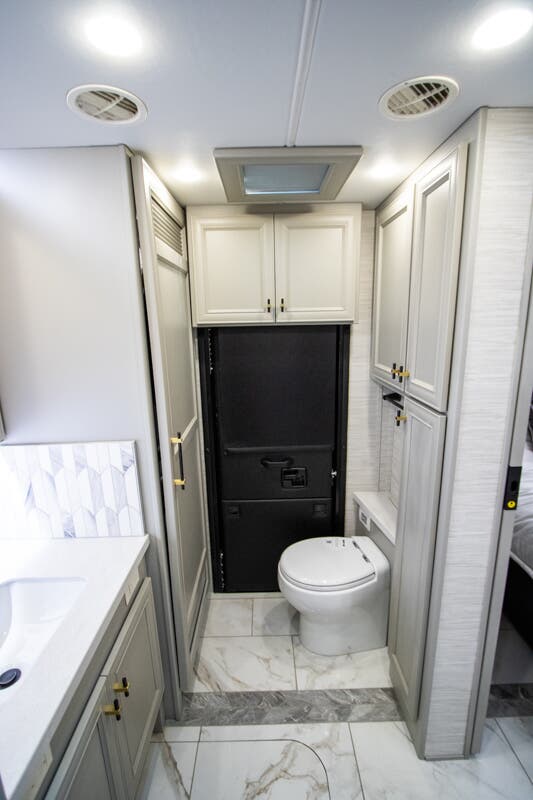 Bus-Stuff.com Class A Rv For Sale