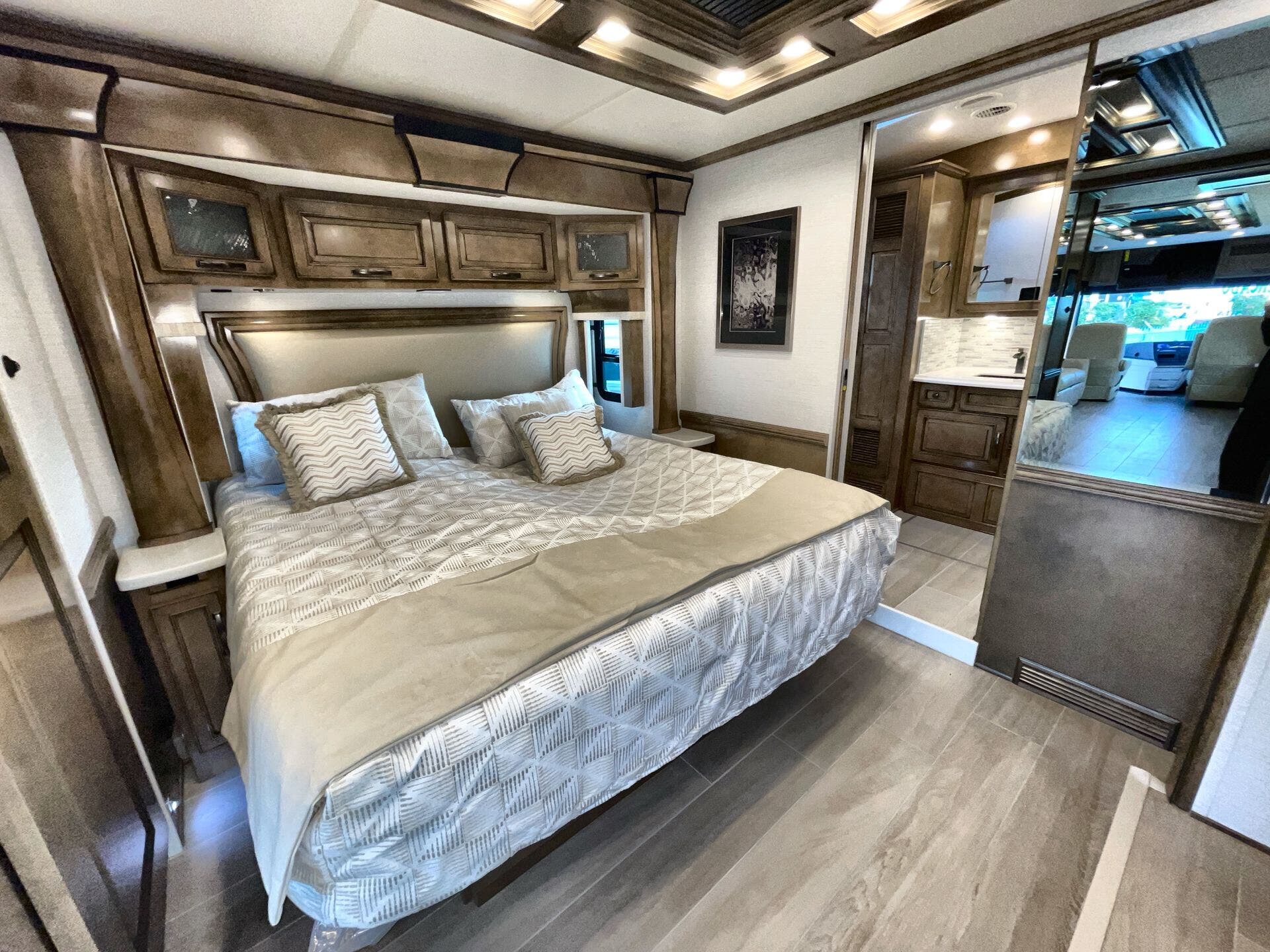 Bus-Stuff.com Class A Rv For Sale