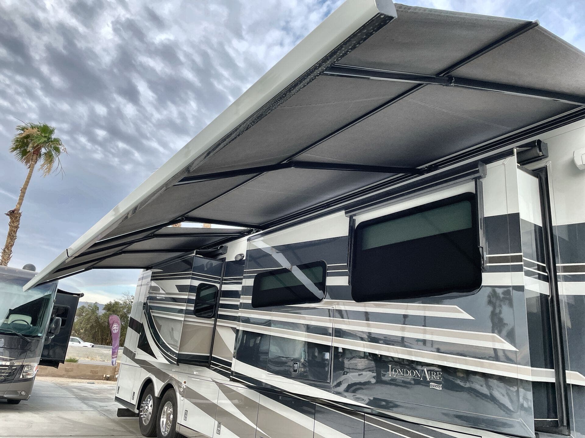 Bus-Stuff.com Class A Rv For Sale